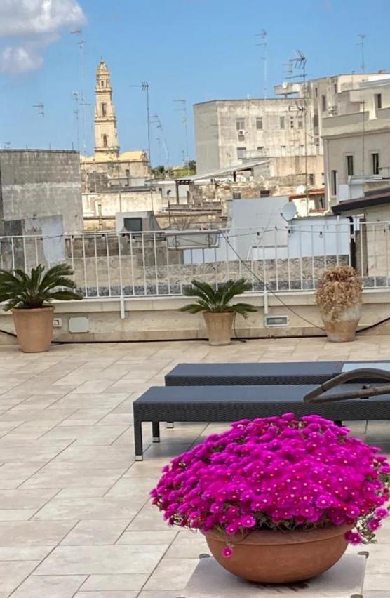 B&B Ai Due Santi Lecce Exteriör bild