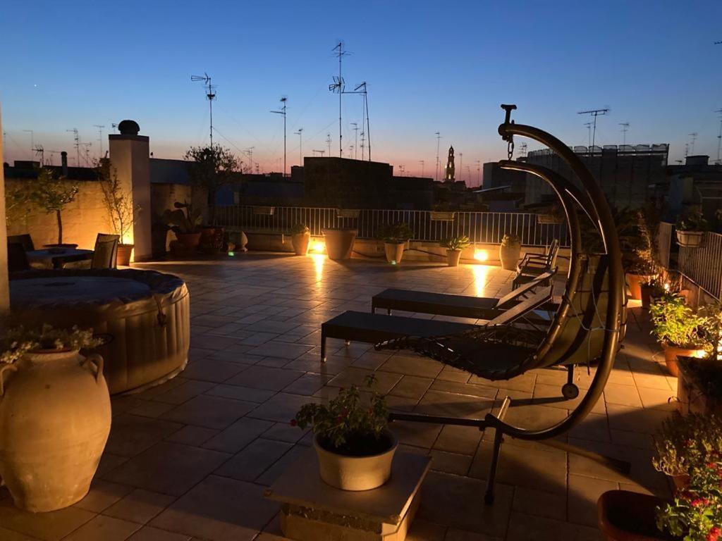 B&B Ai Due Santi Lecce Exteriör bild
